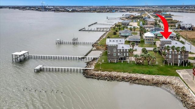 1202 Todville Road, Seabrook, TX 77586