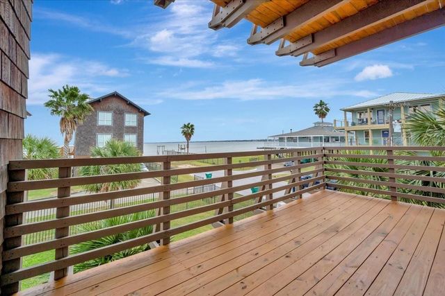 1202 Todville Road, Seabrook, TX 77586