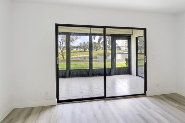 7270 Ashford Place 106, Delray Beach, FL 33446