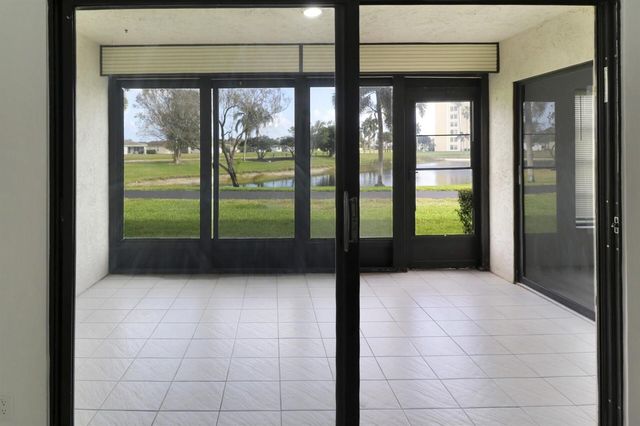 7270 Ashford Place 106, Delray Beach, FL 33446