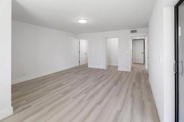 7270 Ashford Place 106, Delray Beach, FL 33446