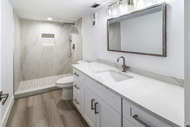 7270 Ashford Place 106, Delray Beach, FL 33446