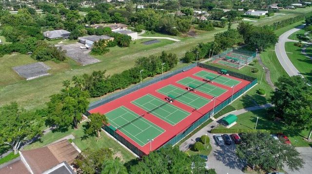 7270 Ashford Place 106, Delray Beach, FL 33446