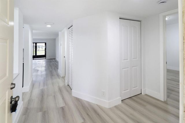 7270 Ashford Place 106, Delray Beach, FL 33446