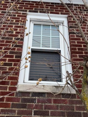 8220 Garfield Boulevard, Garfield Heights, OH 44125