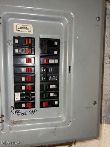 8220 Garfield Boulevard, Garfield Heights, OH 44125