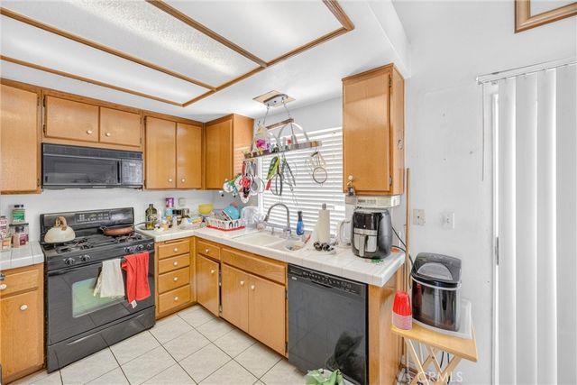 7074 Sterling Ct, Rancho Cucamonga, CA 91701