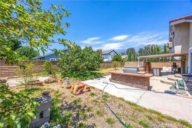 7074 Sterling Ct, Rancho Cucamonga, CA 91701