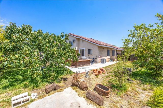 7074 Sterling Ct, Rancho Cucamonga, CA 91701
