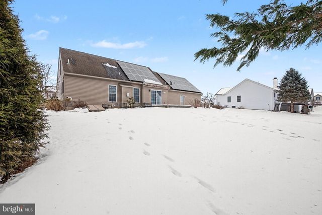 127 COVENTRY DRIVE, Carlisle, PA 17015