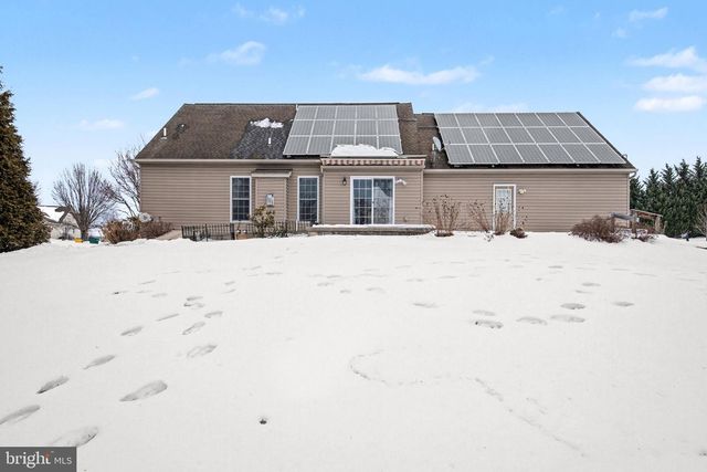 127 COVENTRY DRIVE, Carlisle, PA 17015