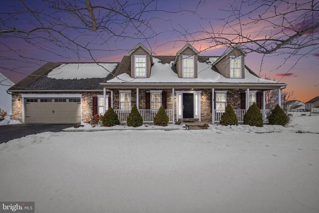 127 COVENTRY DRIVE, Carlisle, PA 17015