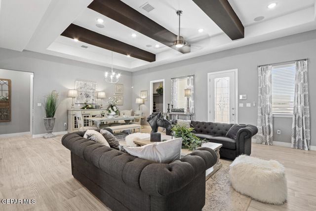 996 Willow River Drive, El Paso, TX 79932