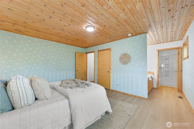 2438 N Bakerview Park Drive, Ferndale, WA 98248