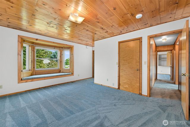 2438 N Bakerview Park Drive, Ferndale, WA 98248