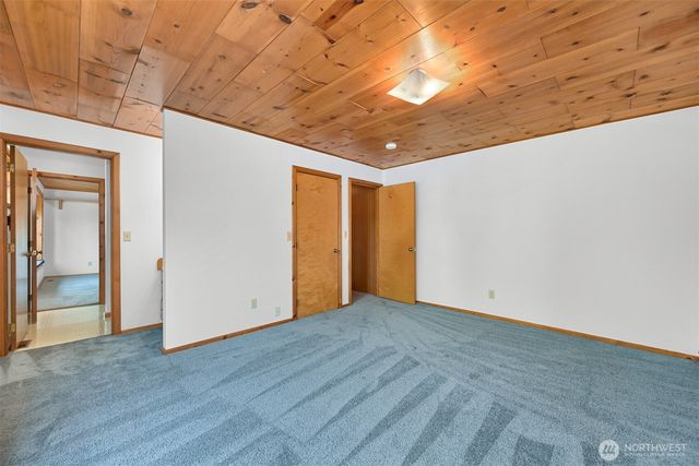 2438 N Bakerview Park Drive, Ferndale, WA 98248