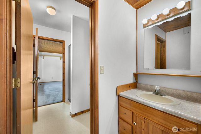 2438 N Bakerview Park Drive, Ferndale, WA 98248