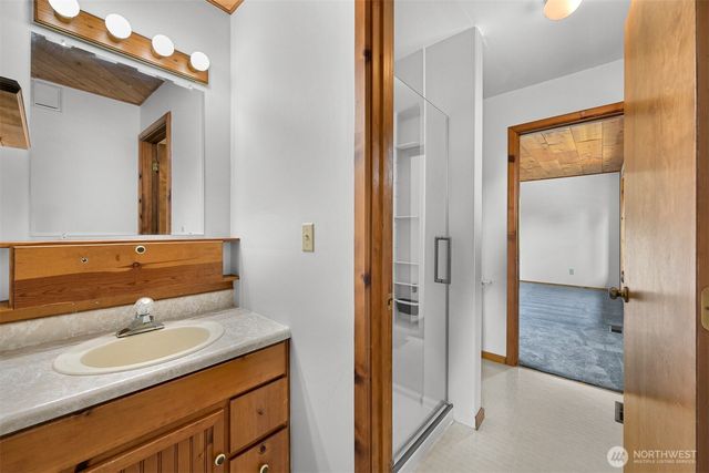 2438 N Bakerview Park Drive, Ferndale, WA 98248