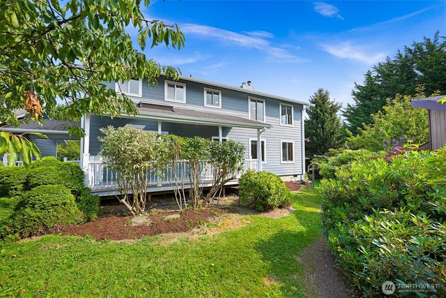 2438 N Bakerview Park Drive, Ferndale, WA 98248