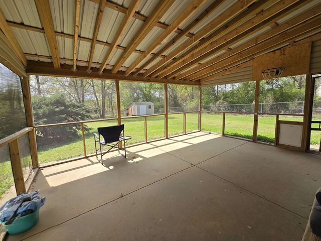 532 Tut Court, Woodruff, SC 29388