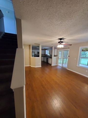 532 Tut Court, Woodruff, SC 29388