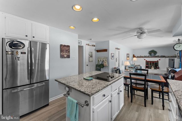 103 CRESTSIDE WAY, Malvern, PA 19355