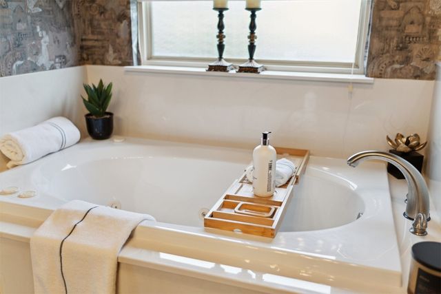 607 Pool Place, Shawnee, OK 74801