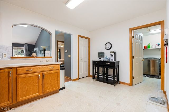 2802 Hartford Lane, Akron, OH 44312