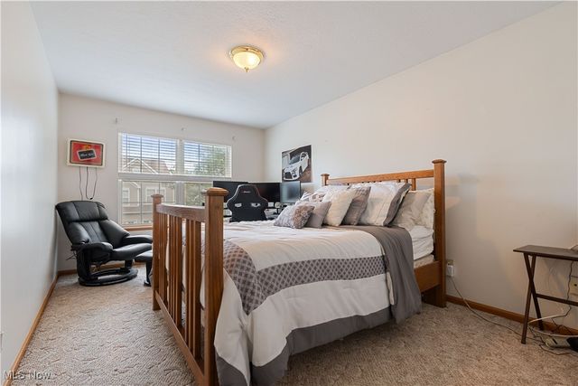 2802 Hartford Lane, Akron, OH 44312