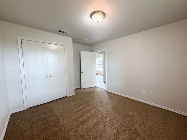 1309 N Clay Street, Ennis, TX 75119