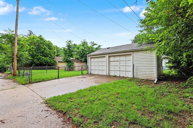 2328 W Maple, Wichita, KS 67213
