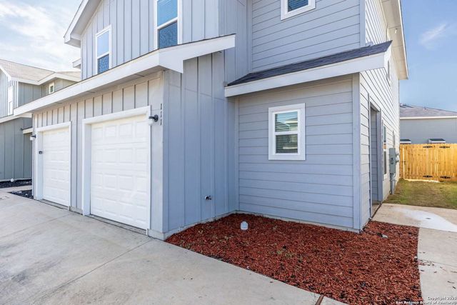 6734 Summer Fest Dr Unit 111, San Antonio, TX 78244