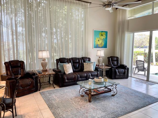 102 SE RIO PALERMO, Port St. Lucie, FL 34984