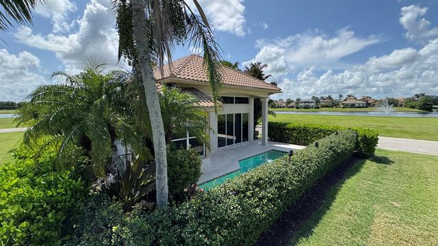 102 SE RIO PALERMO, Port St. Lucie, FL 34984