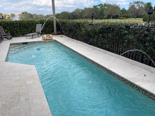 102 SE RIO PALERMO, Port St. Lucie, FL 34984