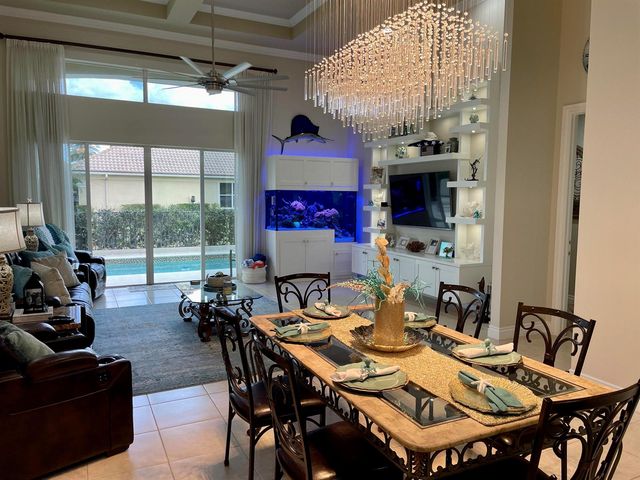 102 SE RIO PALERMO, Port St. Lucie, FL 34984