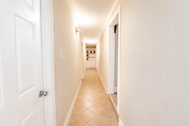 315 S Johnson Street, Alvin, TX 77511