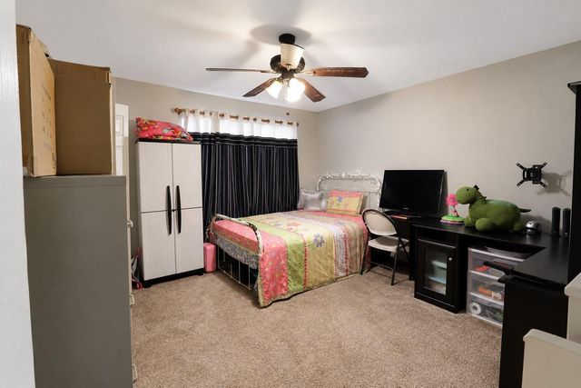 315 S Johnson Street, Alvin, TX 77511