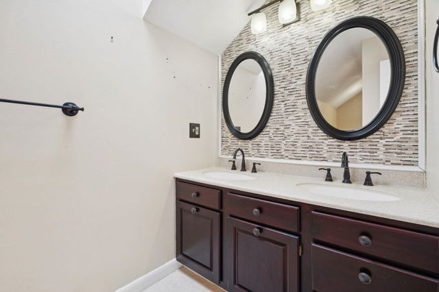 29 Blodgett Brook Road, Newbury, NH 03255