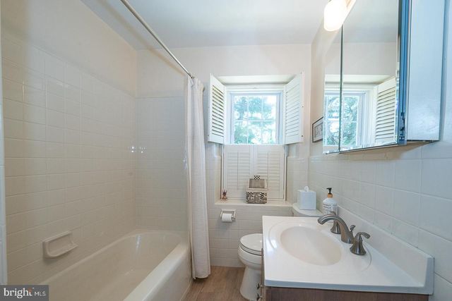 1125 HILLCREST RD, Penn Valley, PA 19072