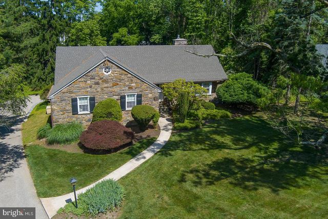 1125 HILLCREST RD, Penn Valley, PA 19072