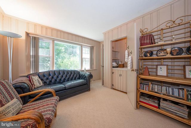 1125 HILLCREST RD, Penn Valley, PA 19072