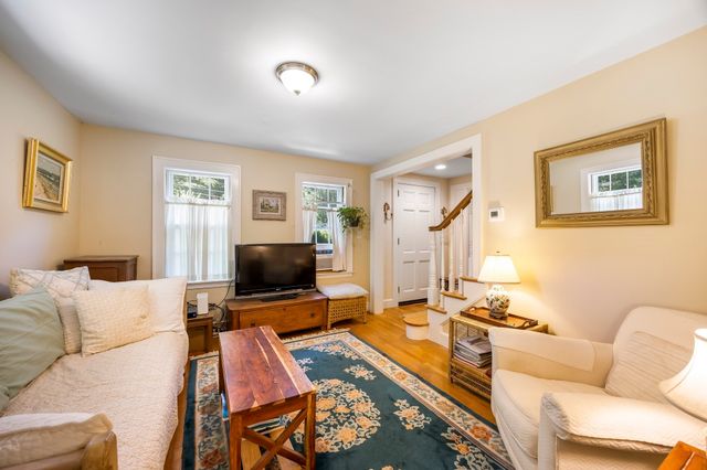 12 Rolfes Ln, Newbury, MA 01951