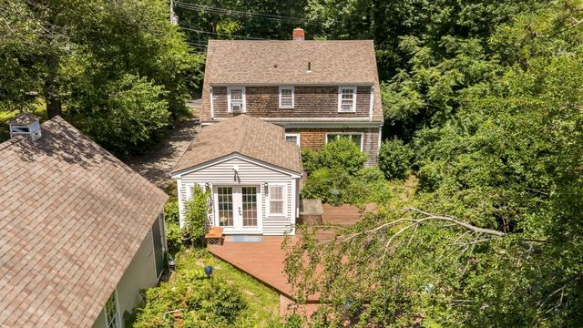 12 Rolfes Ln, Newbury, MA 01951