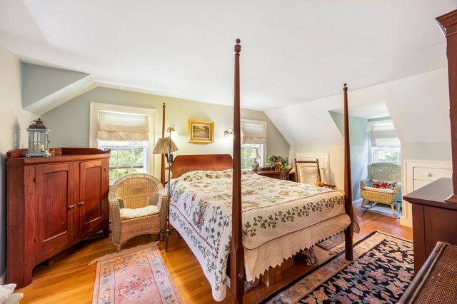12 Rolfes Ln, Newbury, MA 01951