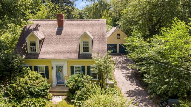 12 Rolfes Ln, Newbury, MA 01951