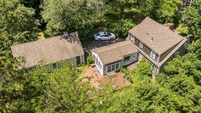 12 Rolfes Ln, Newbury, MA 01951