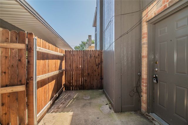 7604 Chapin Road C, Fort Worth, TX 76116