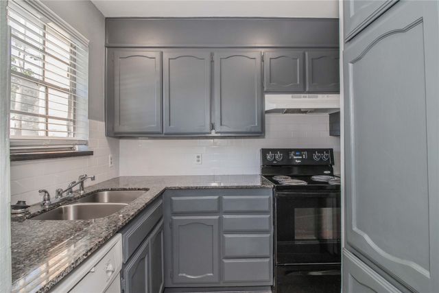 7604 Chapin Road C, Fort Worth, TX 76116