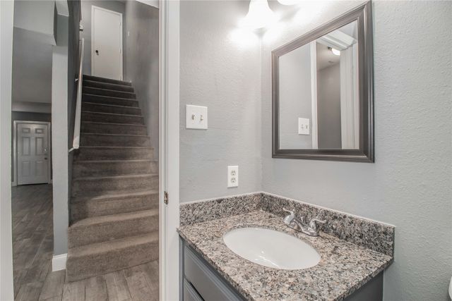 7604 Chapin Road C, Fort Worth, TX 76116